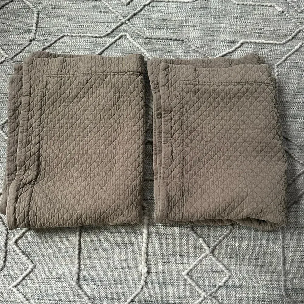 Restoration Hardware Vintage-Washed Diamond Matelasse 2 Pillow Shams STANDARD